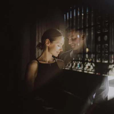 Kate & Max love story in Barcelona city