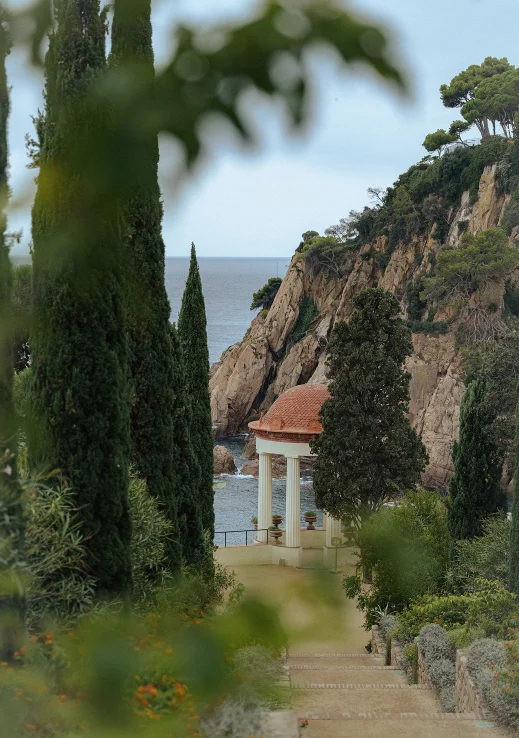 Romantic Barcelona proposal spot overlooking the sea, perfect for a surprise engagement photoshoot.